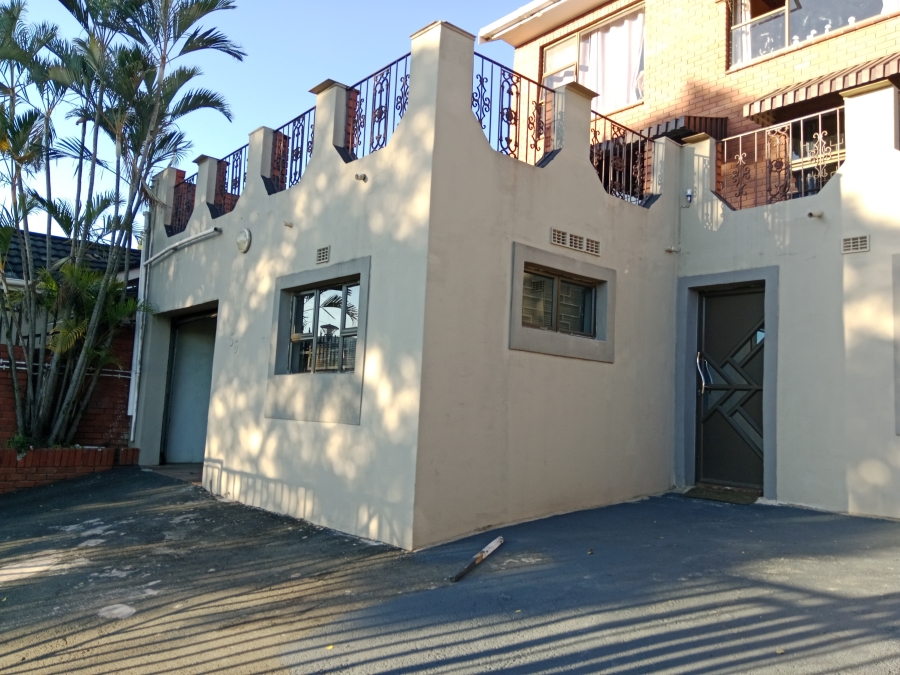 6 Bedroom Property for Sale in Raisethorpe KwaZulu-Natal