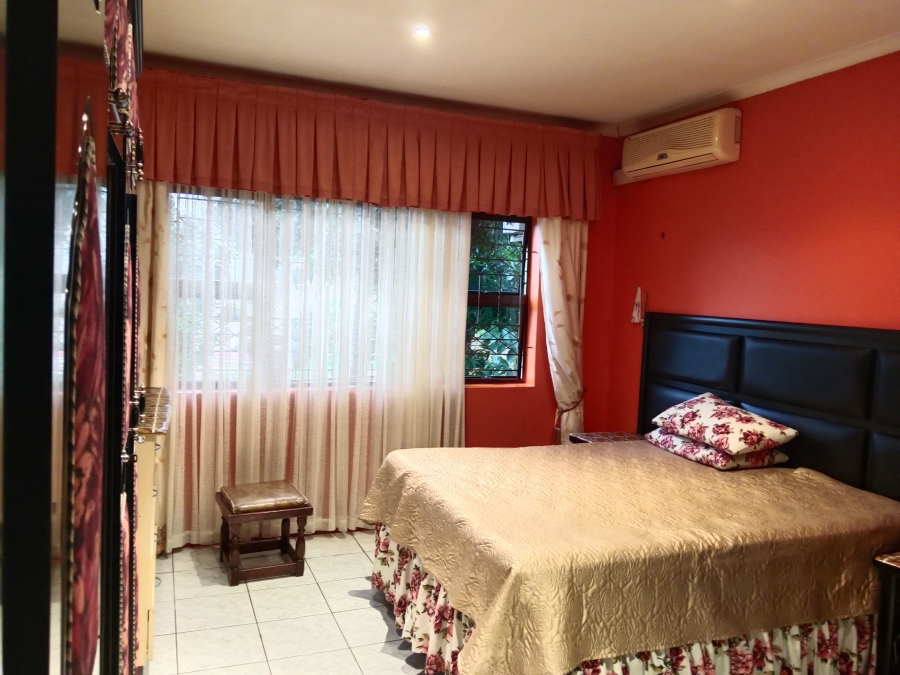 3 Bedroom Property for Sale in Raisethorpe KwaZulu-Natal