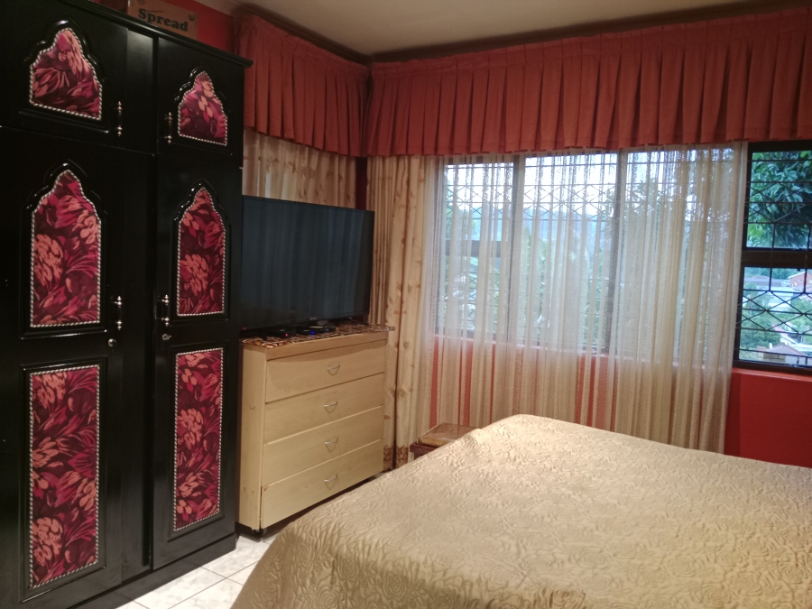 3 Bedroom Property for Sale in Raisethorpe KwaZulu-Natal