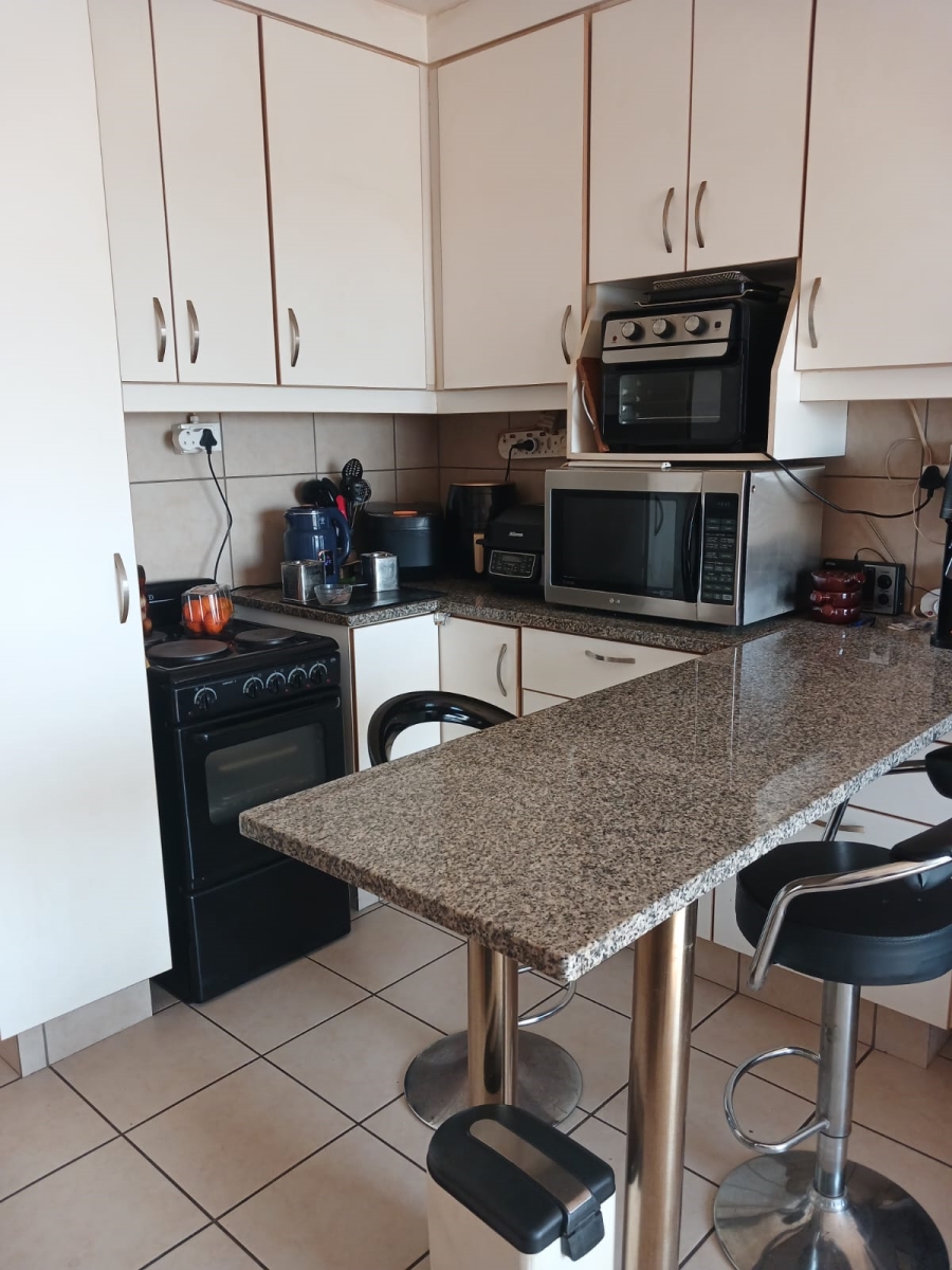 1 Bedroom Property for Sale in Glenwood KwaZulu-Natal