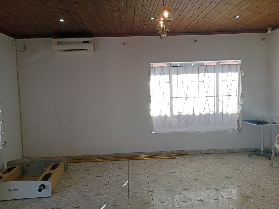 3 Bedroom Property for Sale in Raisethorpe KwaZulu-Natal