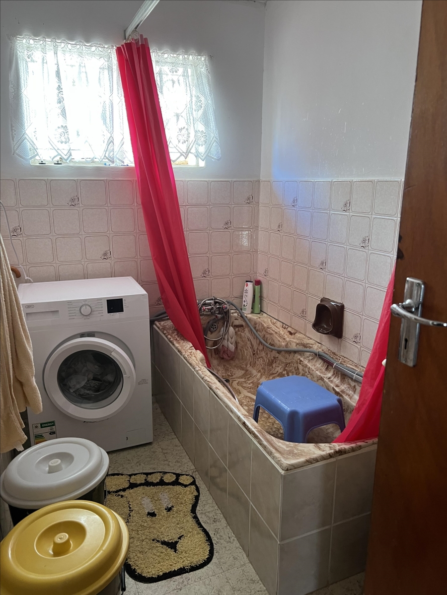 3 Bedroom Property for Sale in Raisethorpe KwaZulu-Natal