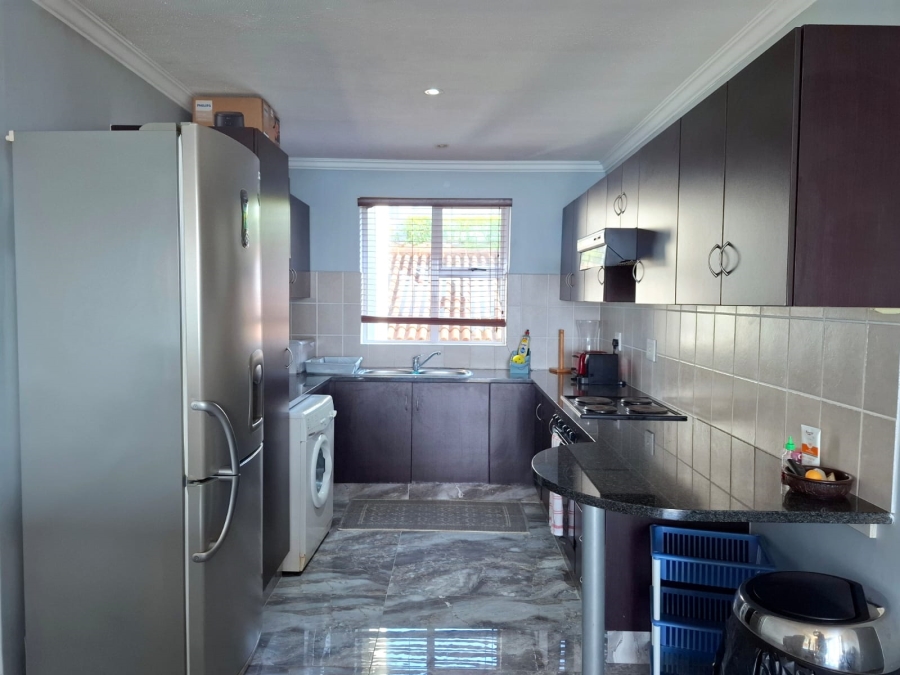 To Let 3 Bedroom Property for Rent in Westbrook KwaZulu-Natal