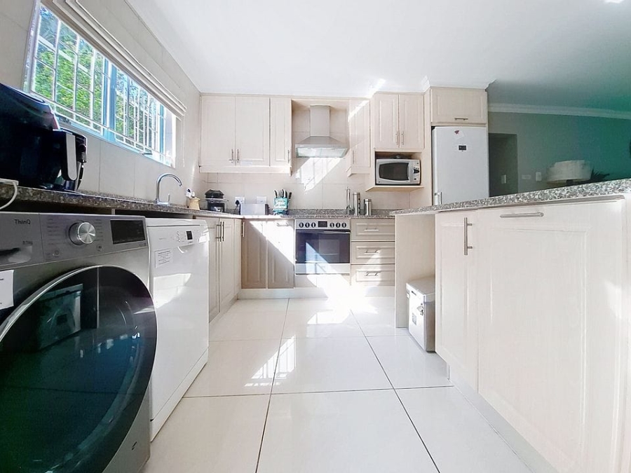 3 Bedroom Property for Sale in Shakas Rock KwaZulu-Natal