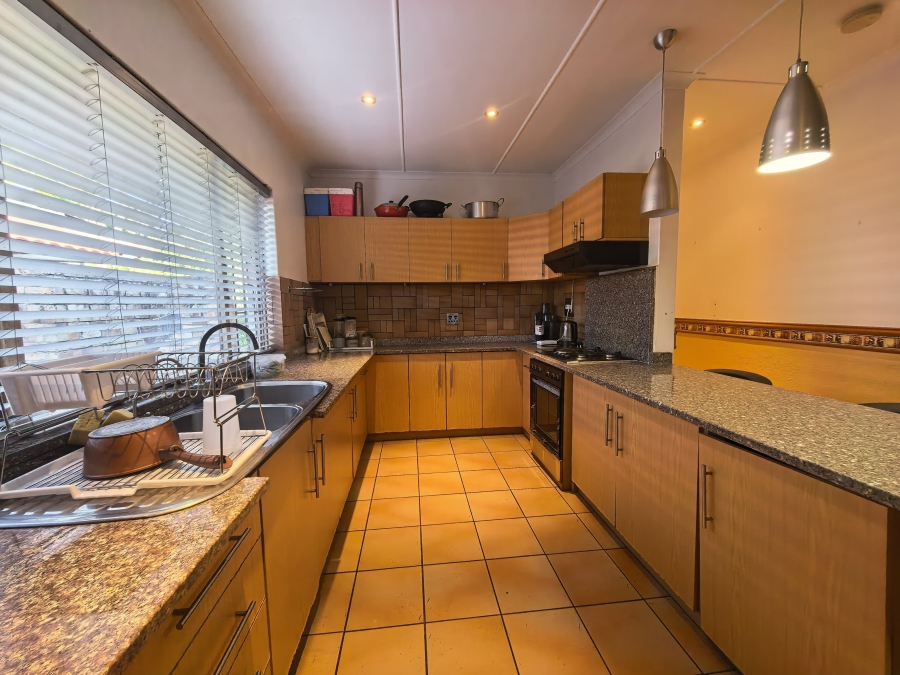 3 Bedroom Property for Sale in Cowies Hill KwaZulu-Natal