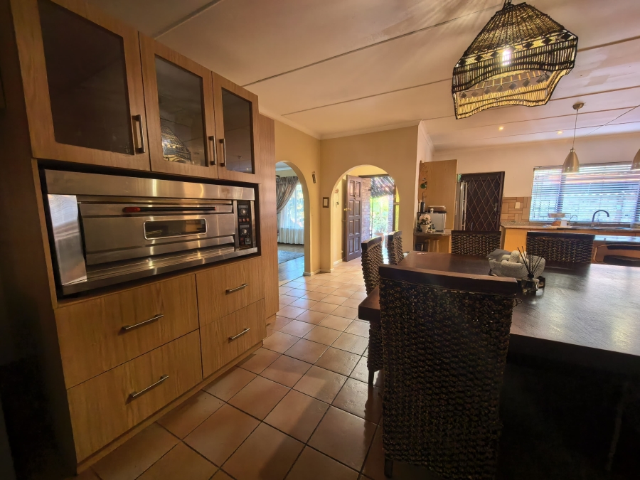 3 Bedroom Property for Sale in Cowies Hill KwaZulu-Natal