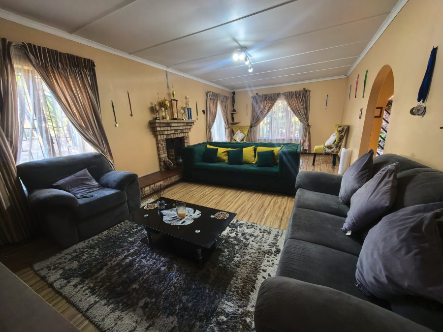 3 Bedroom Property for Sale in Cowies Hill KwaZulu-Natal