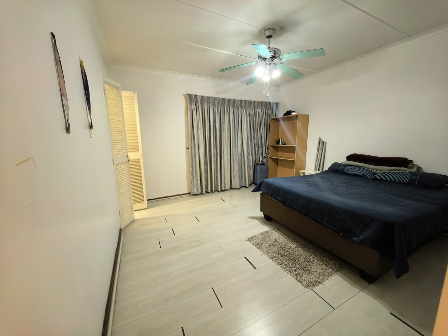 3 Bedroom Property for Sale in Cowies Hill KwaZulu-Natal