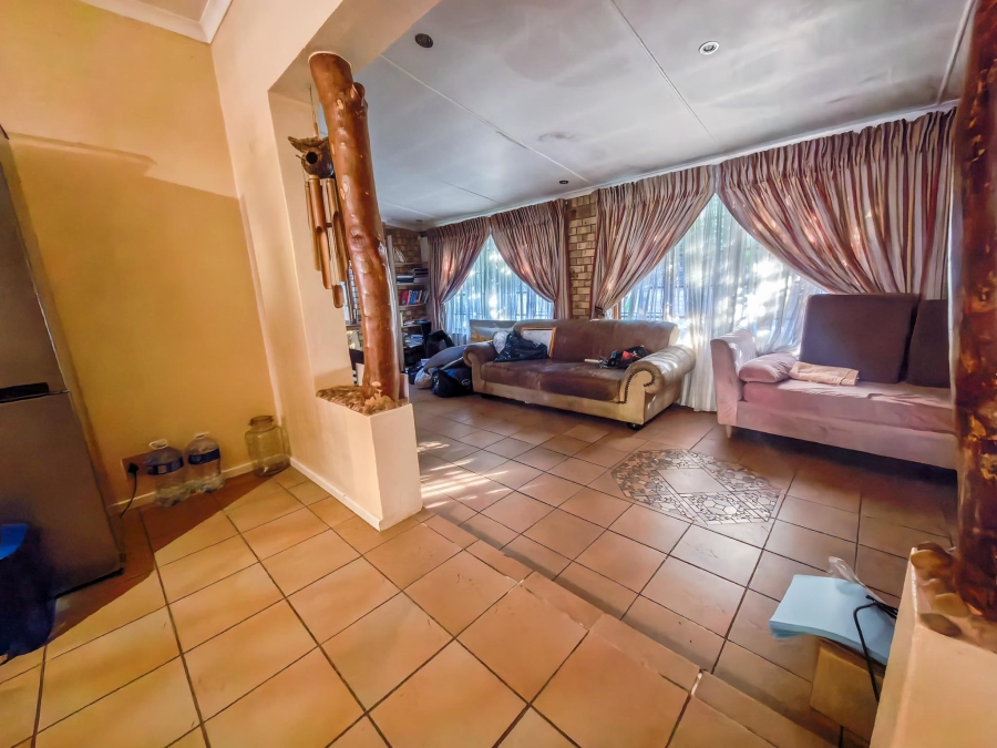 3 Bedroom Property for Sale in Cowies Hill KwaZulu-Natal