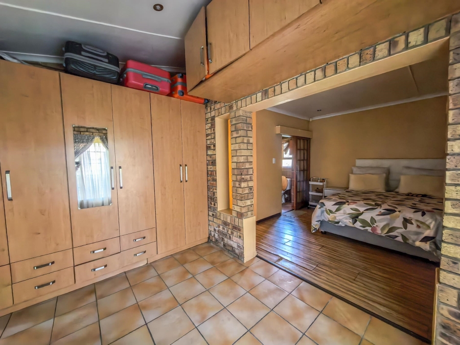 3 Bedroom Property for Sale in Cowies Hill KwaZulu-Natal