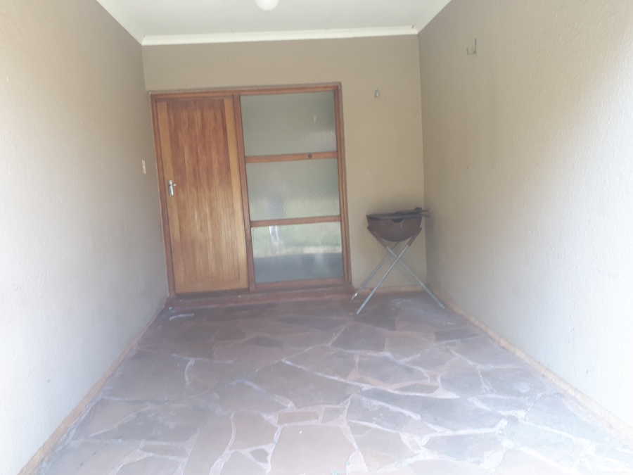 3 Bedroom Property for Sale in Sunnyridge KwaZulu-Natal