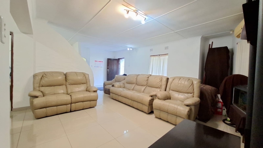 To Let 3 Bedroom Property for Rent in Carrington Heights KwaZulu-Natal