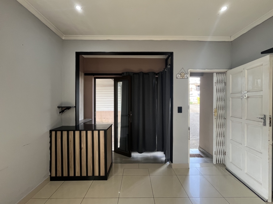 3 Bedroom Property for Sale in Lenham KwaZulu-Natal