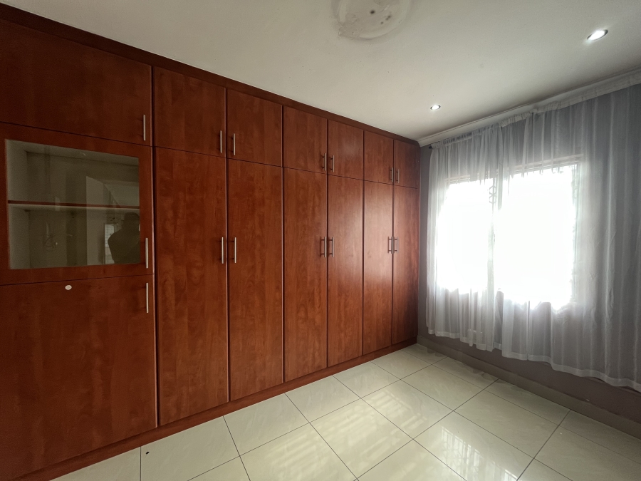 3 Bedroom Property for Sale in Lenham KwaZulu-Natal