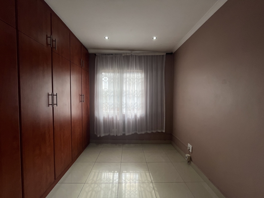 3 Bedroom Property for Sale in Lenham KwaZulu-Natal