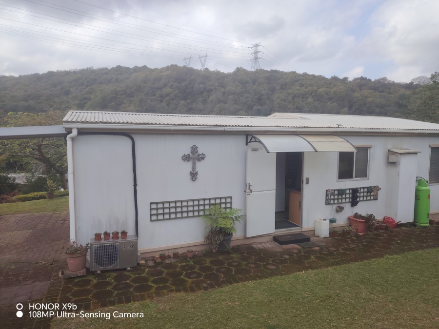 1 Bedroom Property for Sale in Queensburgh KwaZulu-Natal