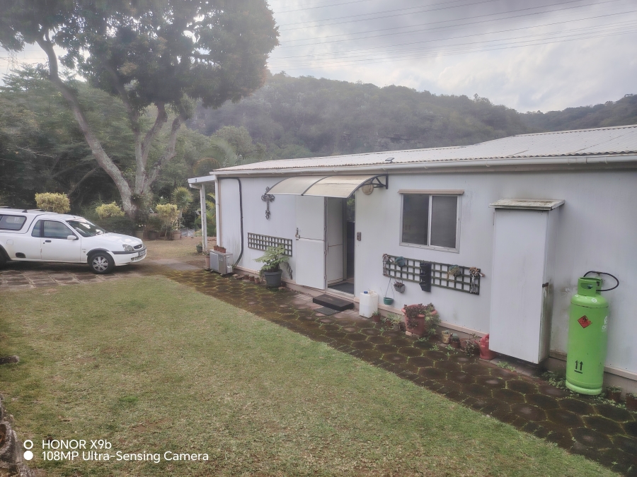 1 Bedroom Property for Sale in Queensburgh KwaZulu-Natal