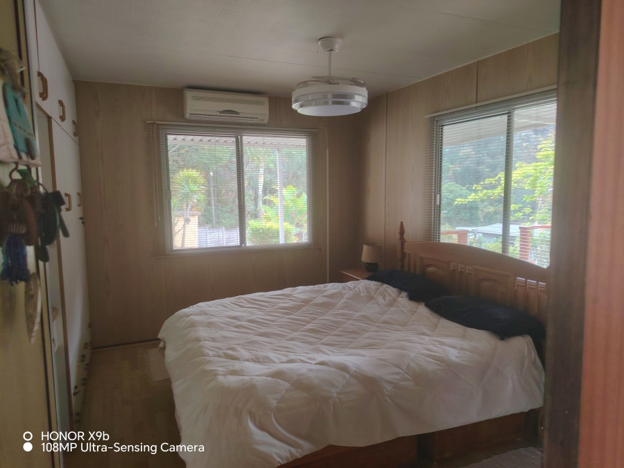 1 Bedroom Property for Sale in Queensburgh KwaZulu-Natal
