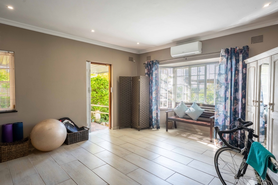 To Let 4 Bedroom Property for Rent in Gillitts KwaZulu-Natal