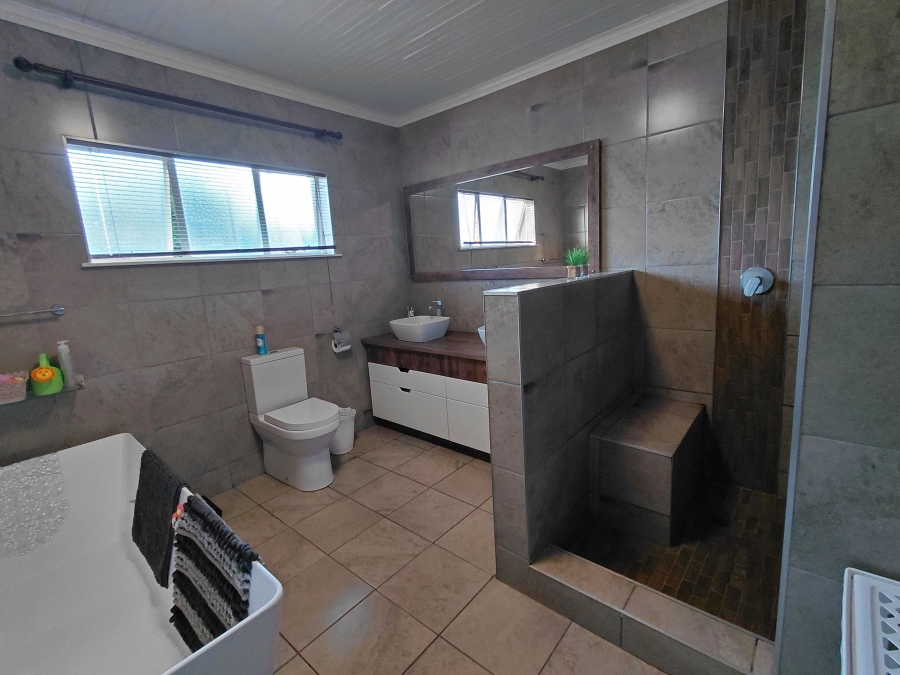 3 Bedroom Property for Sale in Pioneer Park KwaZulu-Natal