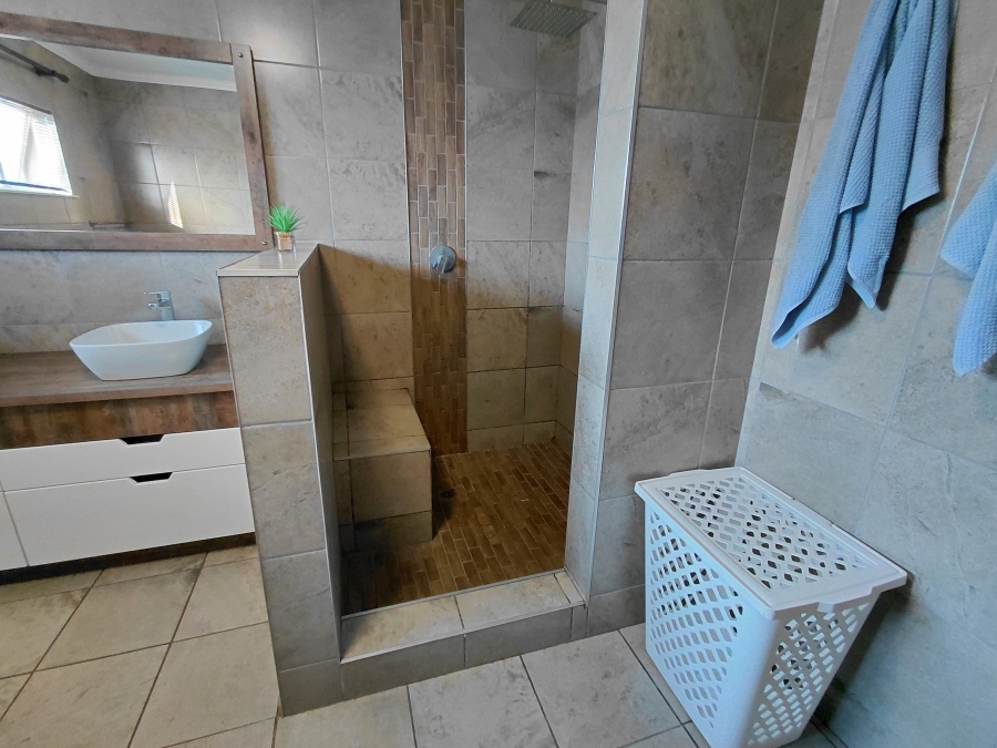 3 Bedroom Property for Sale in Pioneer Park KwaZulu-Natal