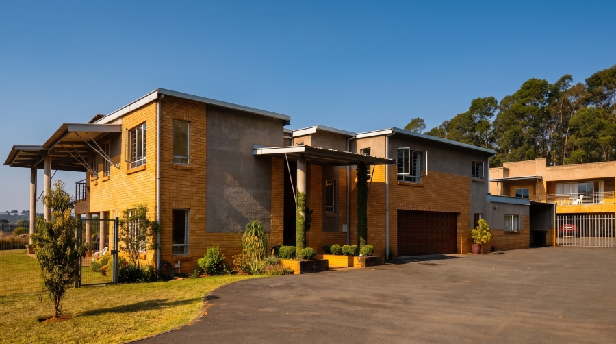 9 Bedroom Property for Sale in Montrose KwaZulu-Natal