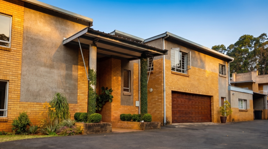 9 Bedroom Property for Sale in Montrose KwaZulu-Natal