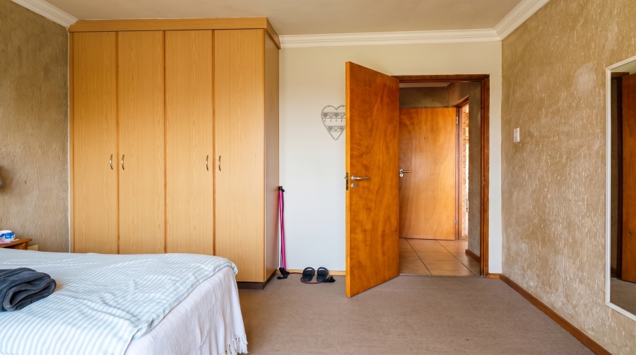 9 Bedroom Property for Sale in Montrose KwaZulu-Natal