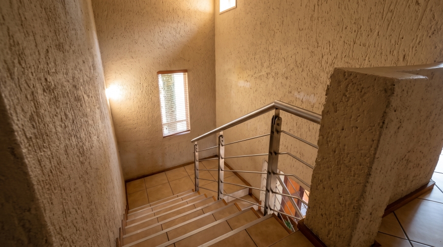 9 Bedroom Property for Sale in Montrose KwaZulu-Natal