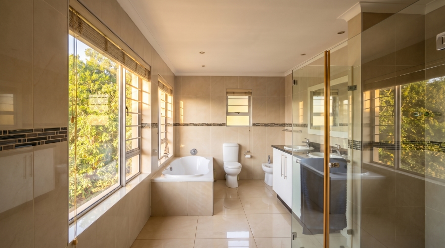 9 Bedroom Property for Sale in Montrose KwaZulu-Natal
