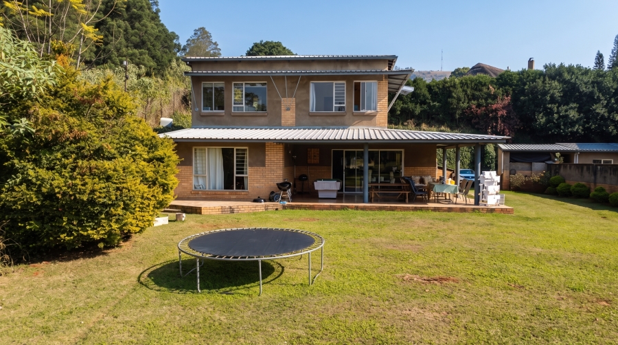 9 Bedroom Property for Sale in Montrose KwaZulu-Natal