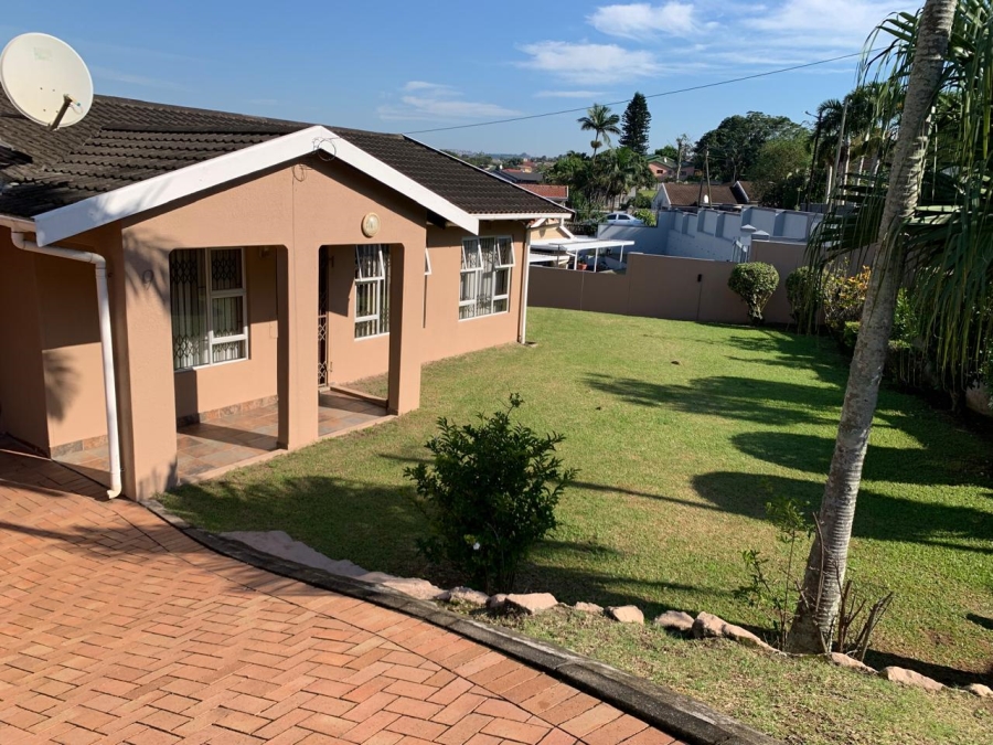 5 Bedroom Property for Sale in Mount Vernon KwaZulu-Natal