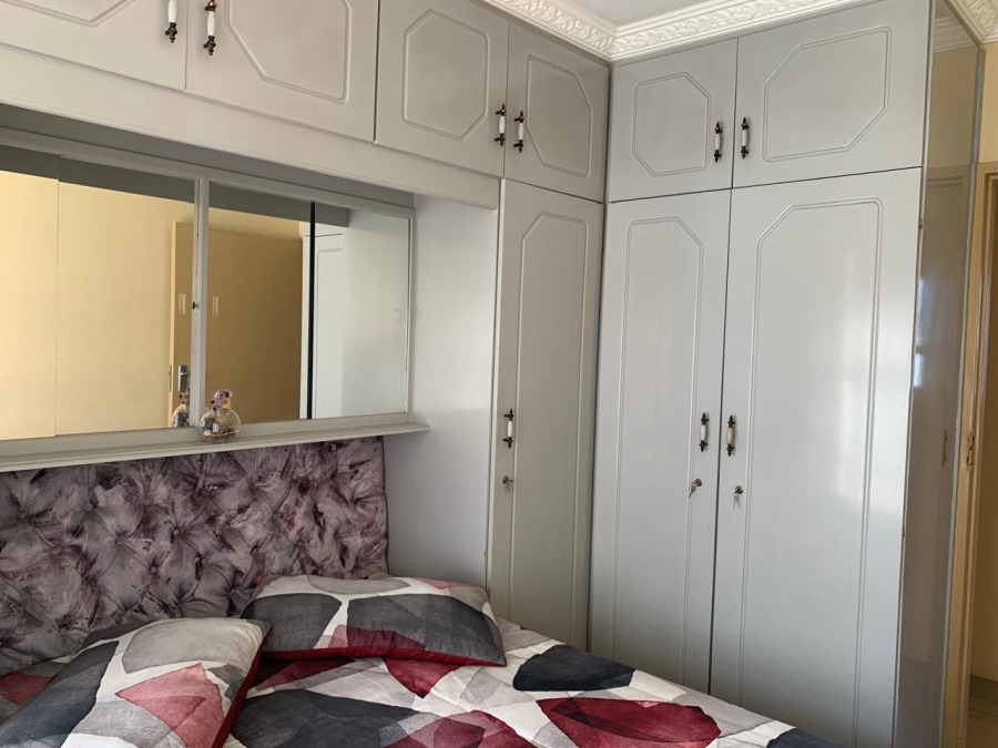 5 Bedroom Property for Sale in Mount Vernon KwaZulu-Natal