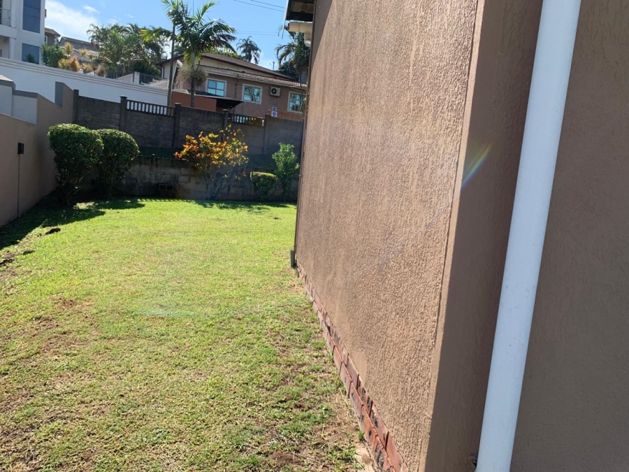 5 Bedroom Property for Sale in Mount Vernon KwaZulu-Natal