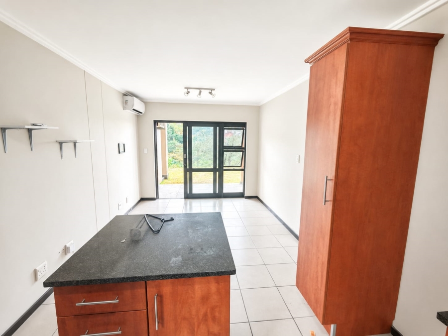 1 Bedroom Property for Sale in Sherwood KwaZulu-Natal