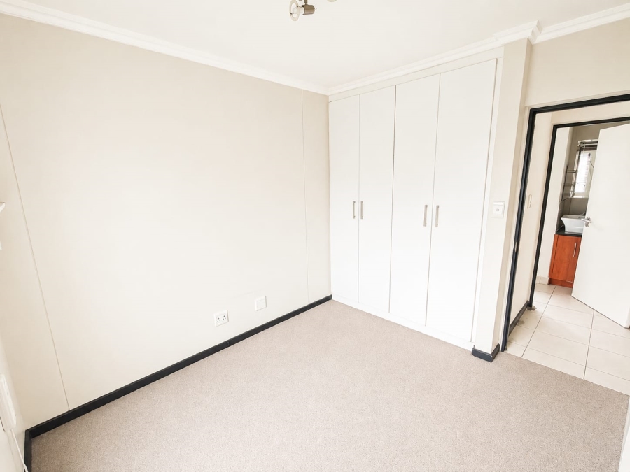 1 Bedroom Property for Sale in Sherwood KwaZulu-Natal