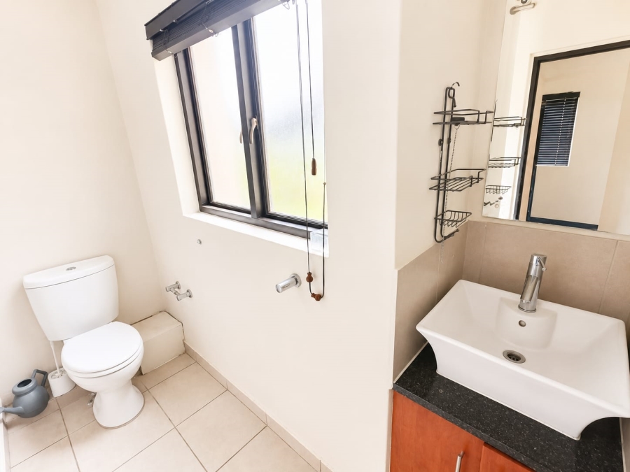 1 Bedroom Property for Sale in Sherwood KwaZulu-Natal