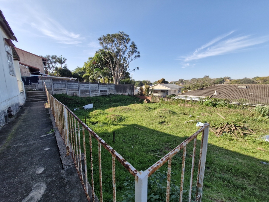 5 Bedroom Property for Sale in Mount Vernon KwaZulu-Natal