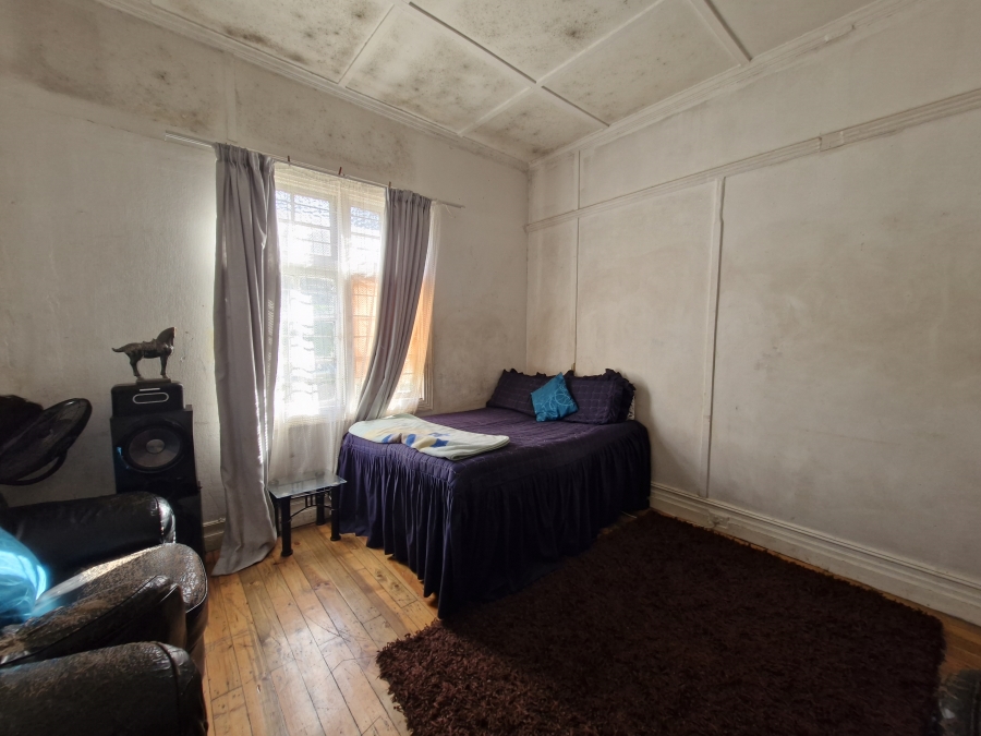 5 Bedroom Property for Sale in Mount Vernon KwaZulu-Natal