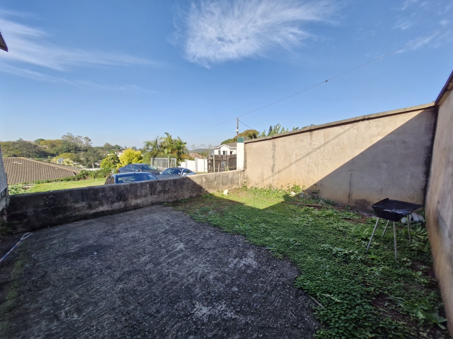 5 Bedroom Property for Sale in Mount Vernon KwaZulu-Natal