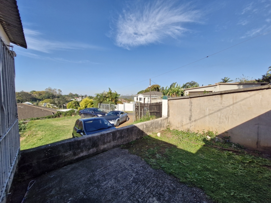 5 Bedroom Property for Sale in Mount Vernon KwaZulu-Natal