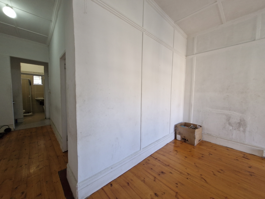 5 Bedroom Property for Sale in Mount Vernon KwaZulu-Natal