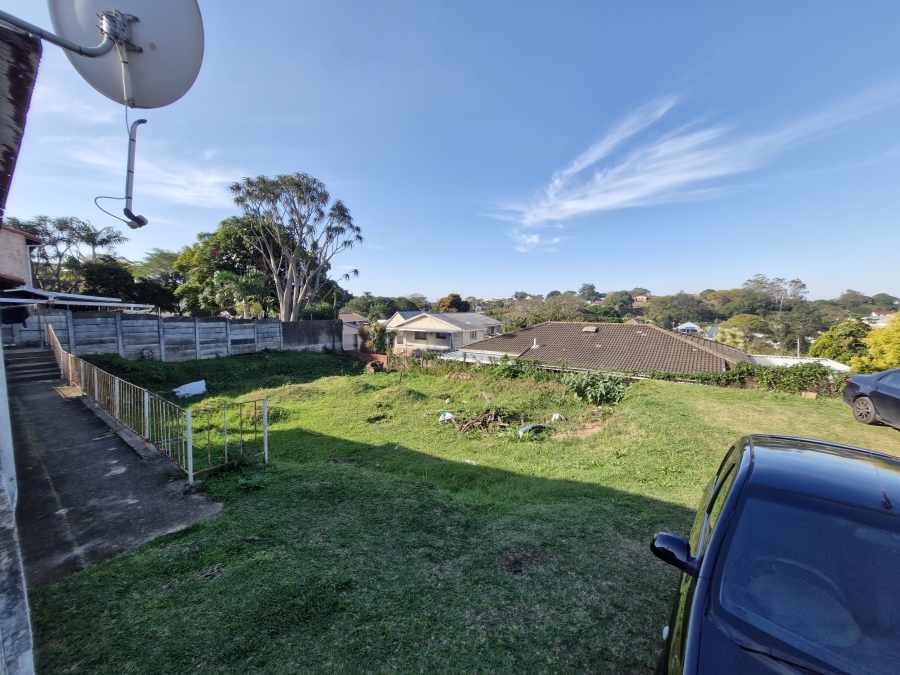5 Bedroom Property for Sale in Mount Vernon KwaZulu-Natal