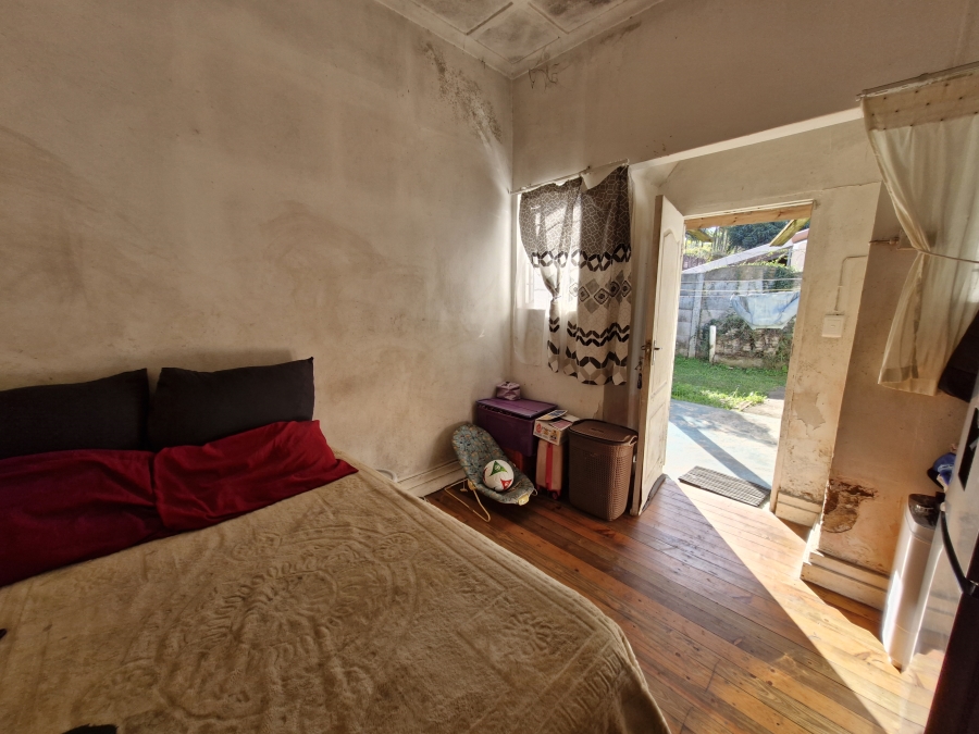 5 Bedroom Property for Sale in Mount Vernon KwaZulu-Natal