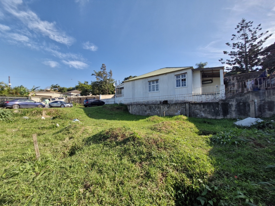 5 Bedroom Property for Sale in Mount Vernon KwaZulu-Natal