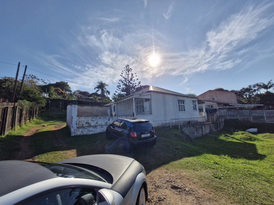 5 Bedroom Property for Sale in Mount Vernon KwaZulu-Natal