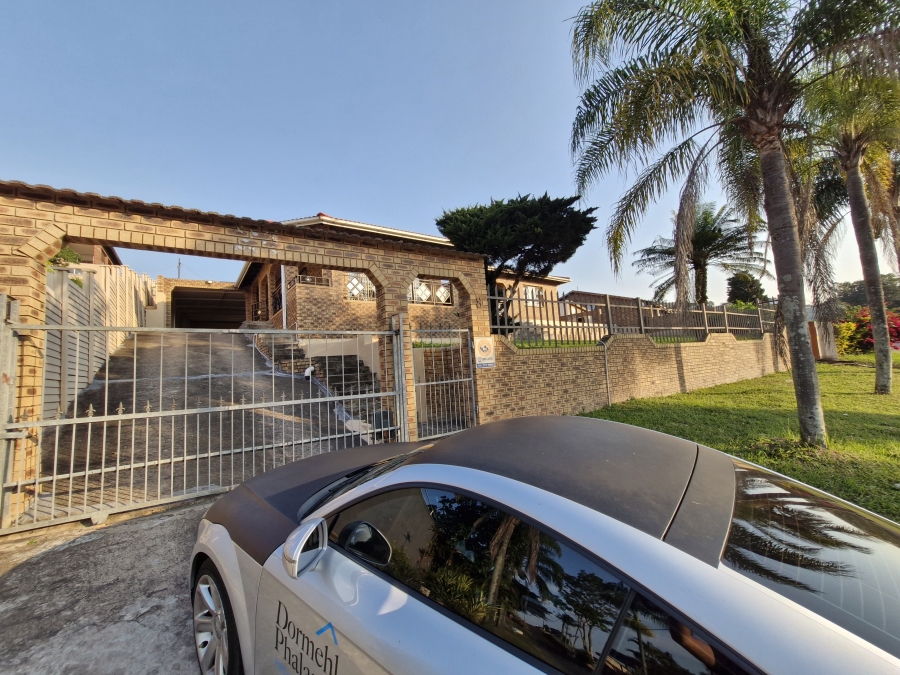 5 Bedroom Property for Sale in Umhlatuzana KwaZulu-Natal