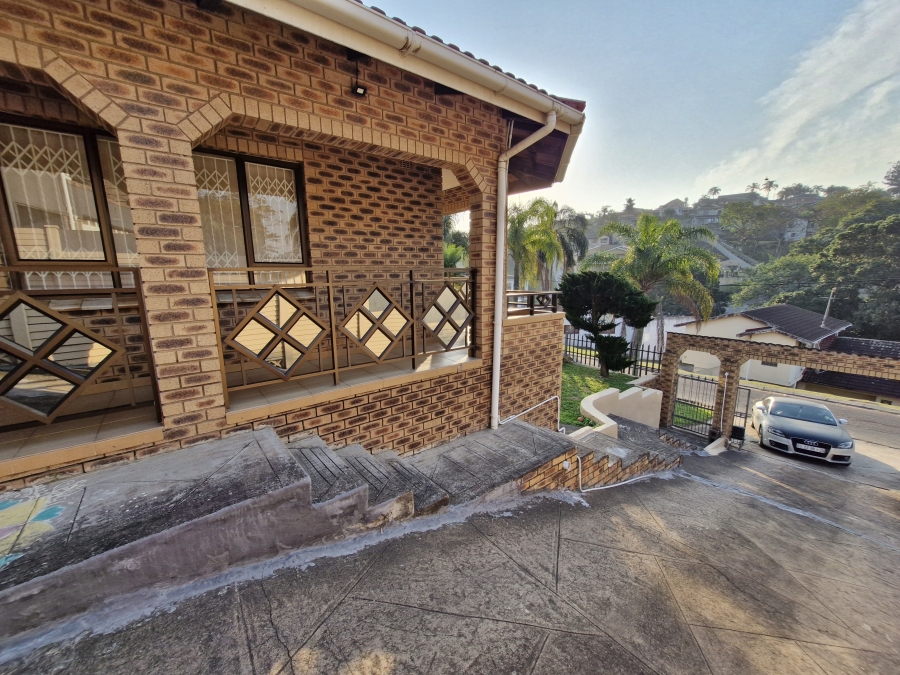 5 Bedroom Property for Sale in Umhlatuzana KwaZulu-Natal