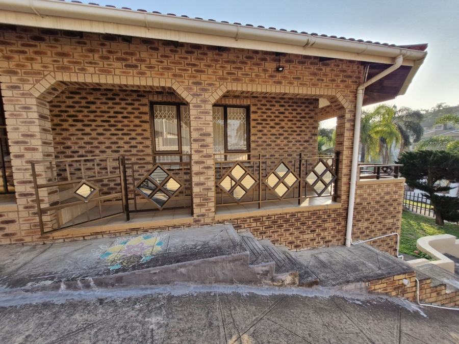 5 Bedroom Property for Sale in Umhlatuzana KwaZulu-Natal