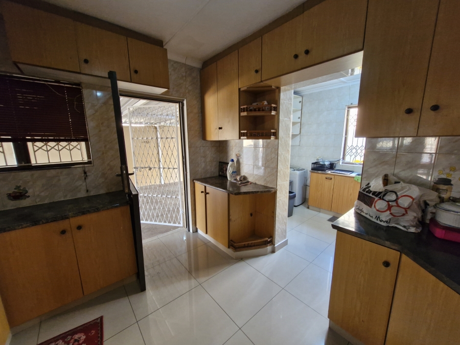 5 Bedroom Property for Sale in Umhlatuzana KwaZulu-Natal